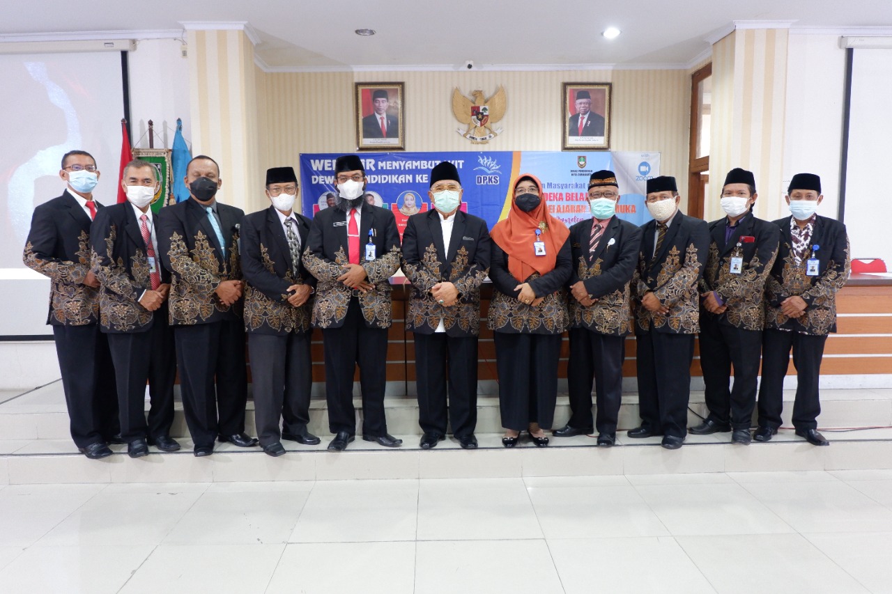 Sabtu, 25 September 2021. Webinar DPKS di Dinas Pendidikan Kota Surakarta