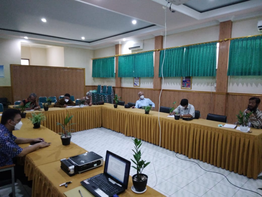 Selasa, 12 April 2022. Rapat Dewan Pendidikan Soloraya terkait Fenomena dan Menyikapi adanya PPPK